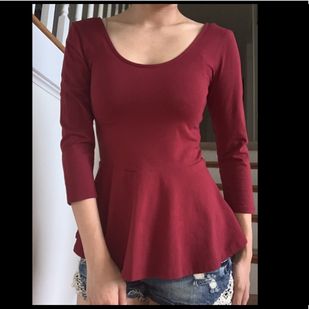 ❤️ Express Red Peplum Top ❤️
